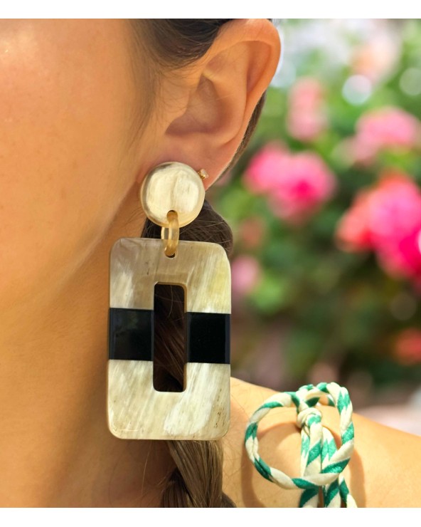 Boucles d'oreilles - corne naturelle - authentique - rectangle - pendante - couleur - noir