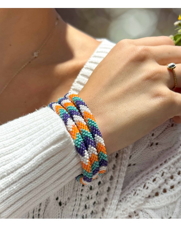 Bracelet népalais - violet - orange  - bleu - blanc - coloré - perles - tissé à la main