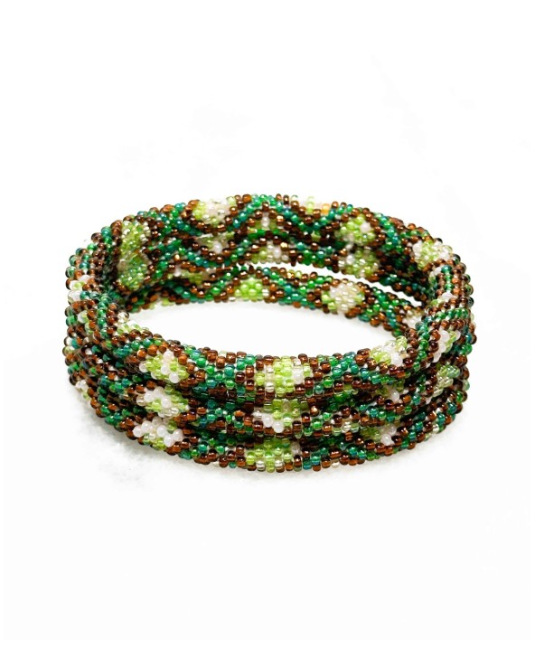 Bracelet népalais - vert foncé - vert clair  - marron - coloré - perles - tissé à la main - hiver - blanc